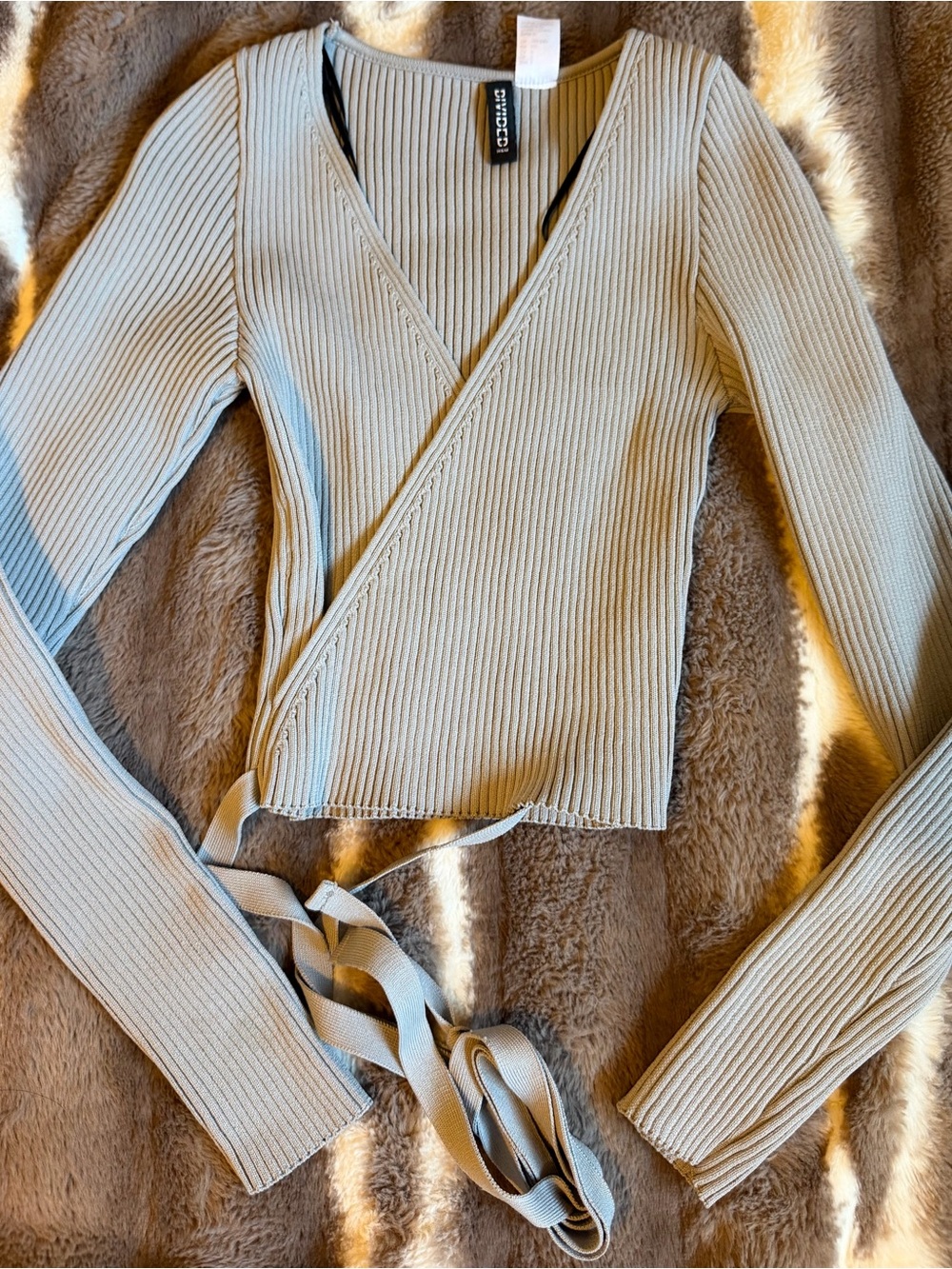 Cinch Light Gray Ribbed Wrap Top with Self-Tie - Picture 3 of 3